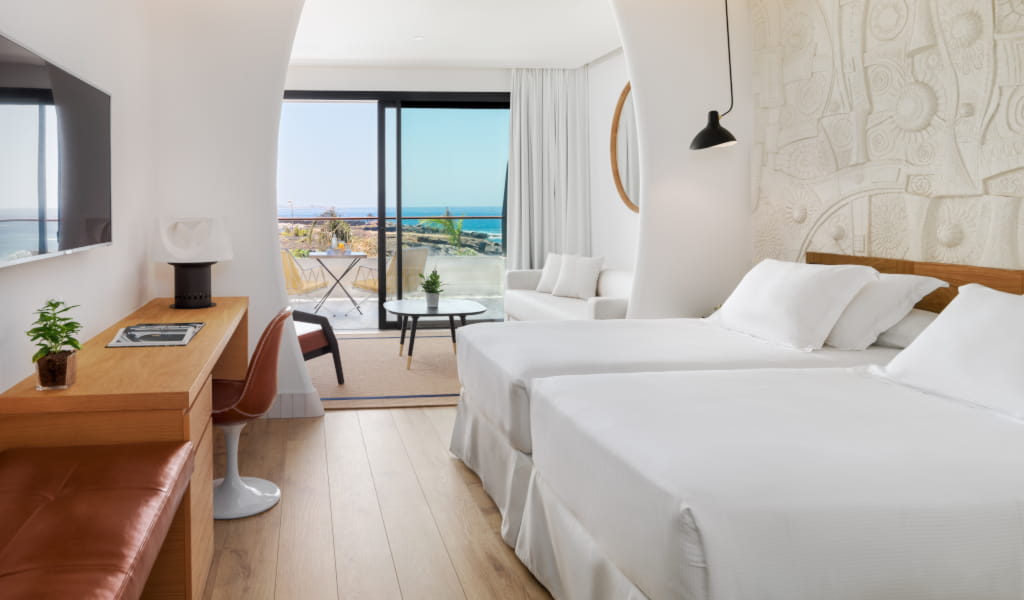 Habitación doble con vistas al mar