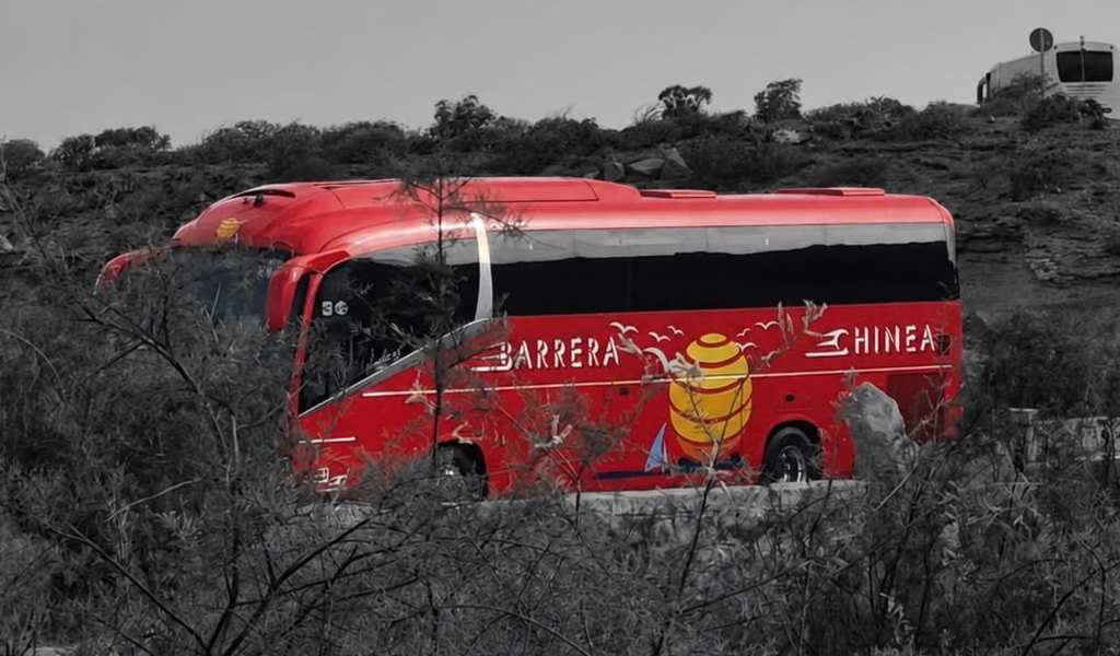 Imagen autobus en carretera
