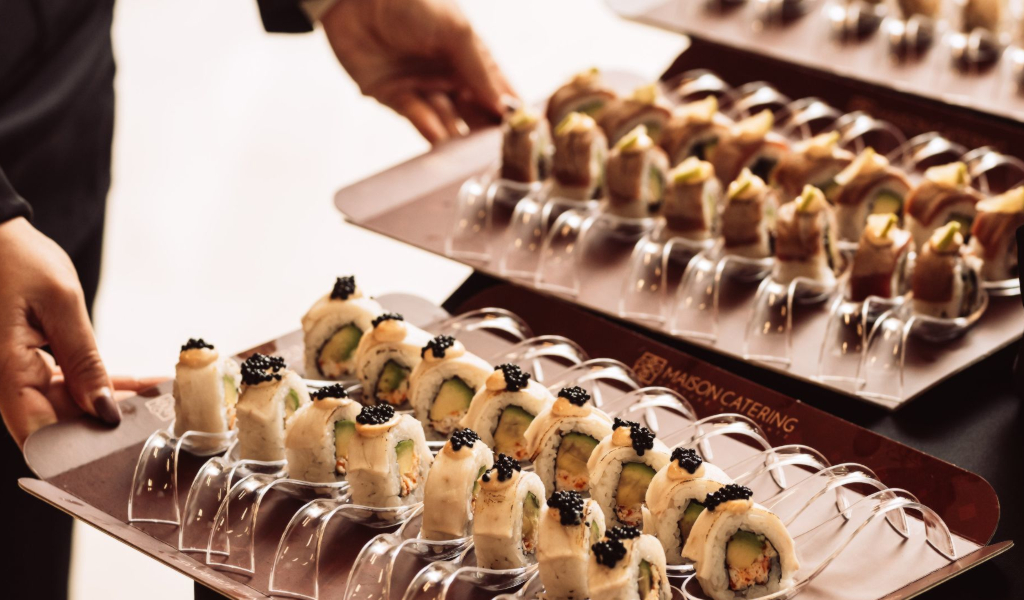 Sushi con caviar