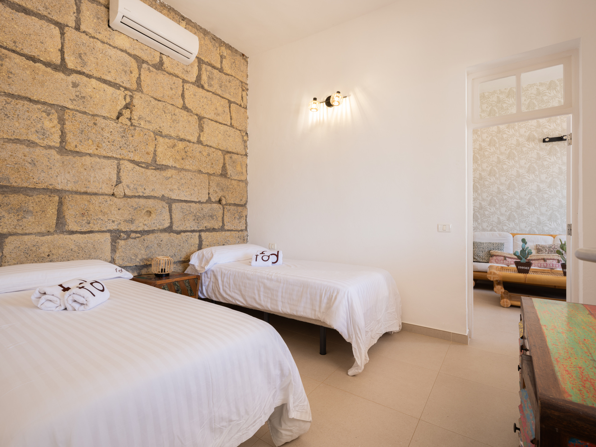 Habitación casa rural camas individuales