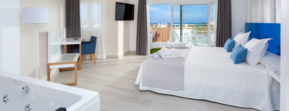 Playaolid Suites & Apartments