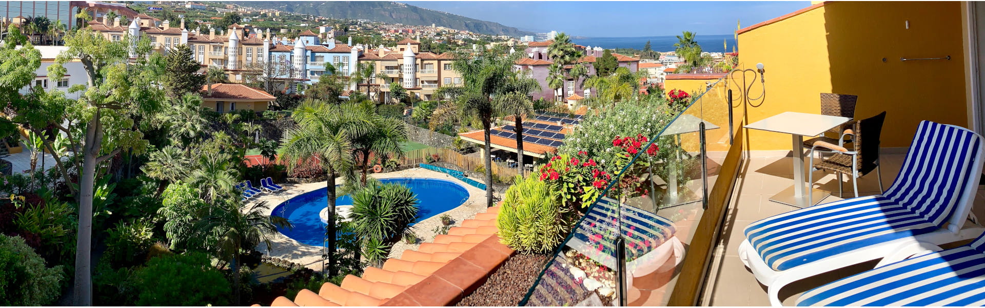 Vista instalaciones desde terraza habitación