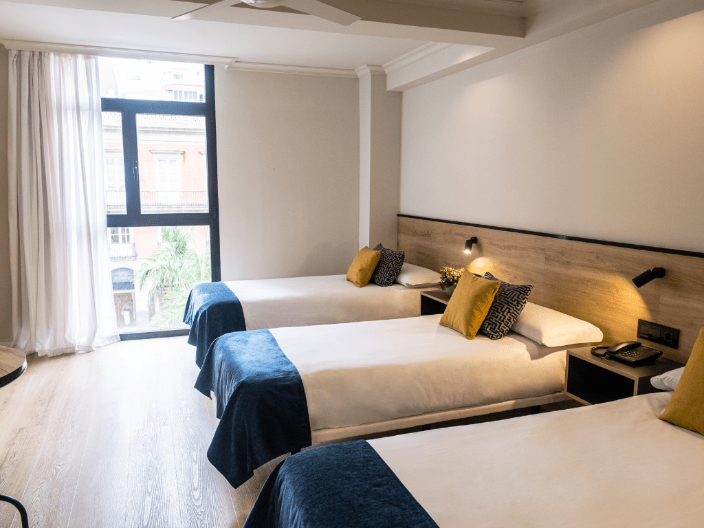 Hotel Adonis Capital