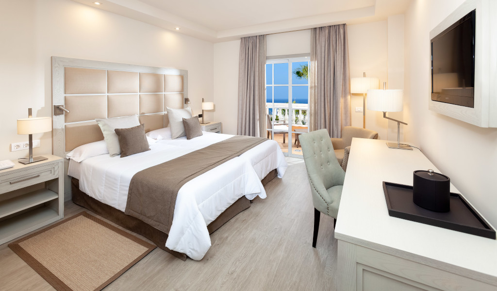 Hotel Riu Garoé Dormitorio con mobiliario