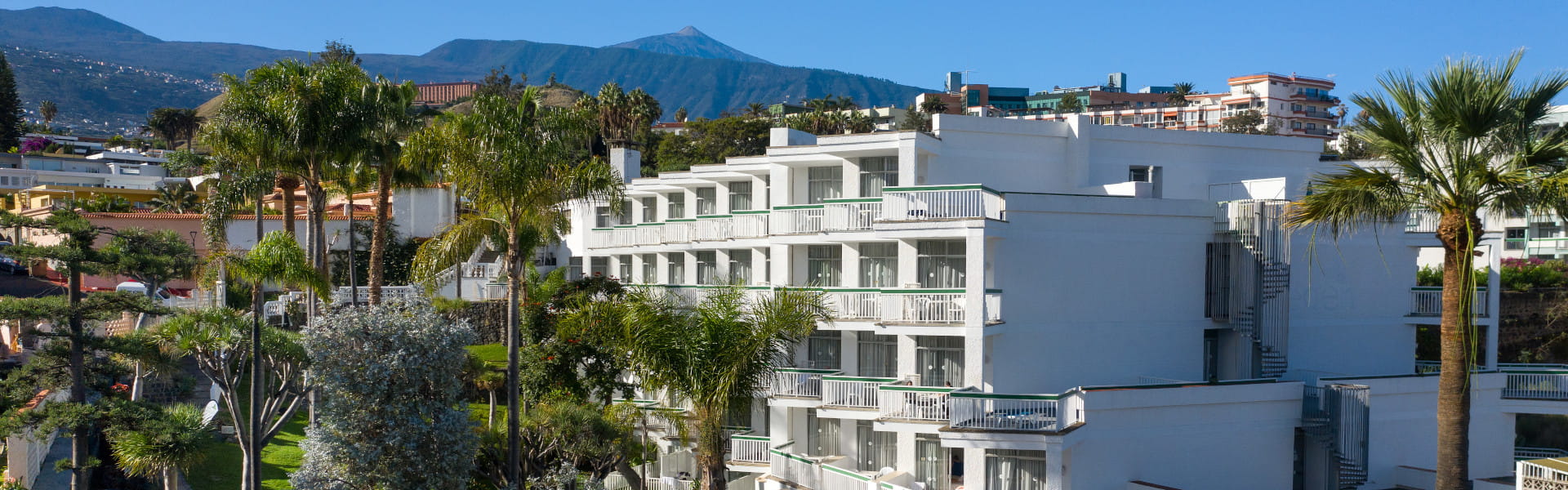 Vistas Hotel con Teide al fondo