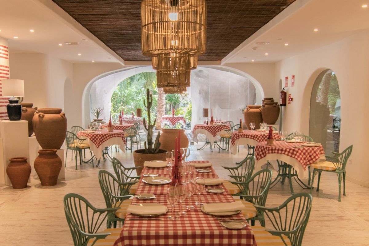 Hotel Jardín Tropical - Rte. Ugo y Bandino Hotel Jardín Tropical - Rte. Ugo y Bandino