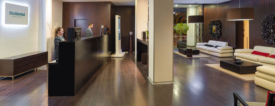 Hotel Occidental Santa Cruz Contemporáneo