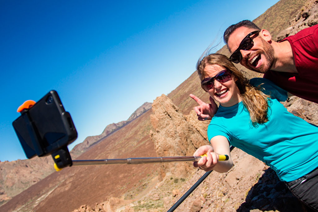 Volcanic rent a car-2 Volcanic rent a car-2