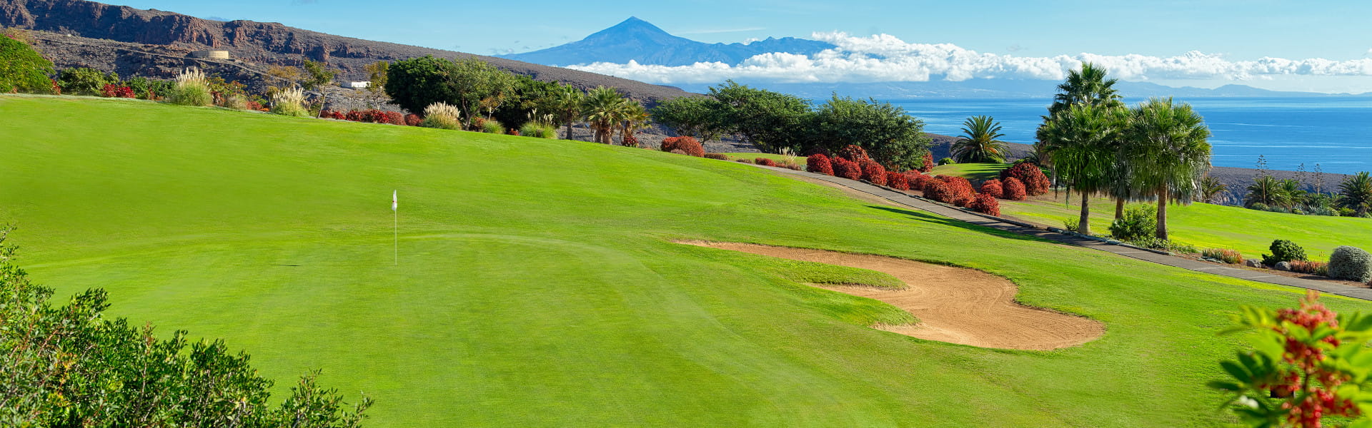 Campo de golf con vistas al Teide