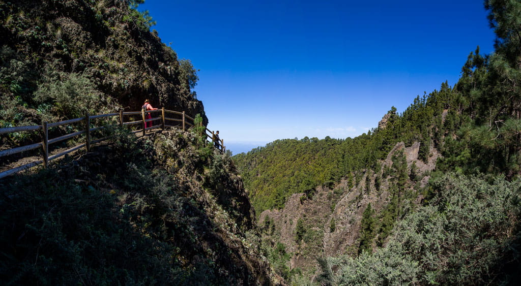 gr-131-anaga-chasna-tramo-esperanza-area-recreativa-caldera-gal05.jpg