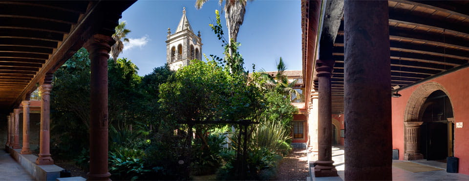 Paseo por el terciario y Patrimonio de la Humanidad: Joya ecológica. 