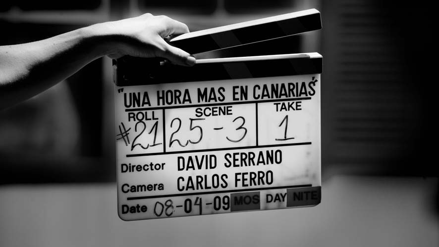Claqueta de rodaje de Una hora más en Canarias, escena 25-3, director David Serrano.
