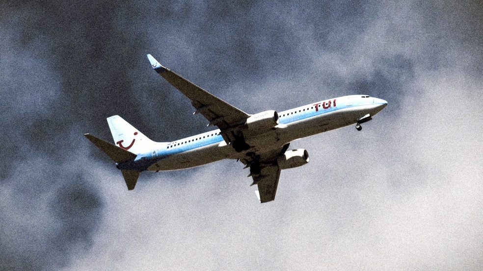 cropped-TUI-Airlines.jpg