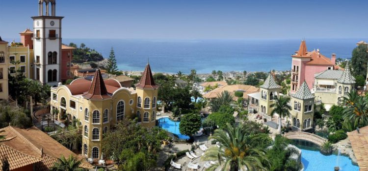Bahía del Duque, alojamiento premium de referencia, en Tenerife, ¡cumple 30 años!