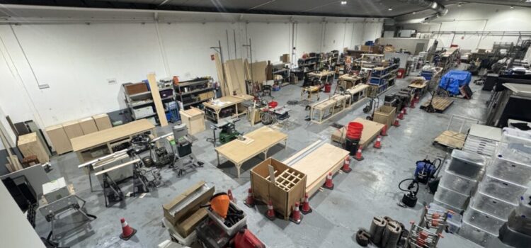 The Boss, especializada en vehículos de producción, ofrece nuevas oficinas para productoras y amplía su flota