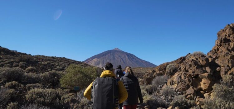 El evento Moving Sessions proyecta este martes 25 en cines Yelmo Meridiano el documental ‘Inversa-Tenerife Bluetrail 2024’