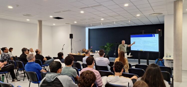 Medio centenar de profesionales y estudiantes de gastronomía y hostelería participan en las segundas jornadas presenciales del programa de formación de Turismo de Tenerife